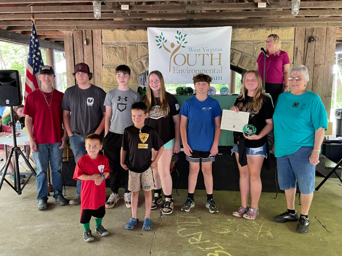 Members of the Belleville 4-H Club from Wood County pose for a group photo.